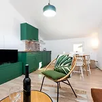Apartment Old Charm