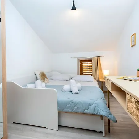 Old Charm Apartment