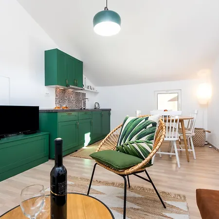 Apartment Old Charm